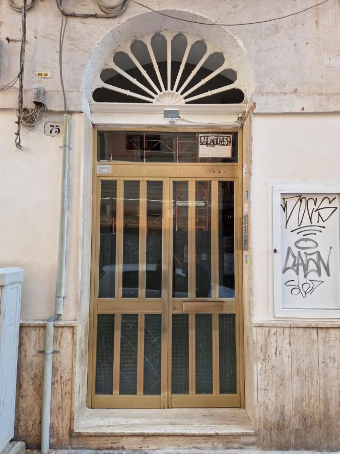La Casa Di Teresa Hotel Taranto Eksteriør billede